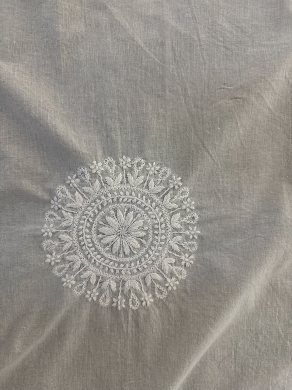 Chikankaari Saphed Scarf