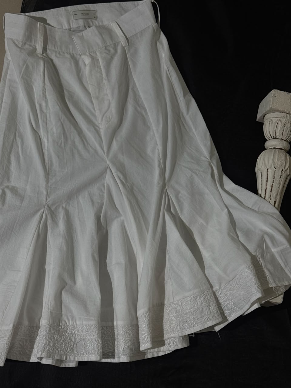 Chikankaari Safed Fish-Tail Skirt